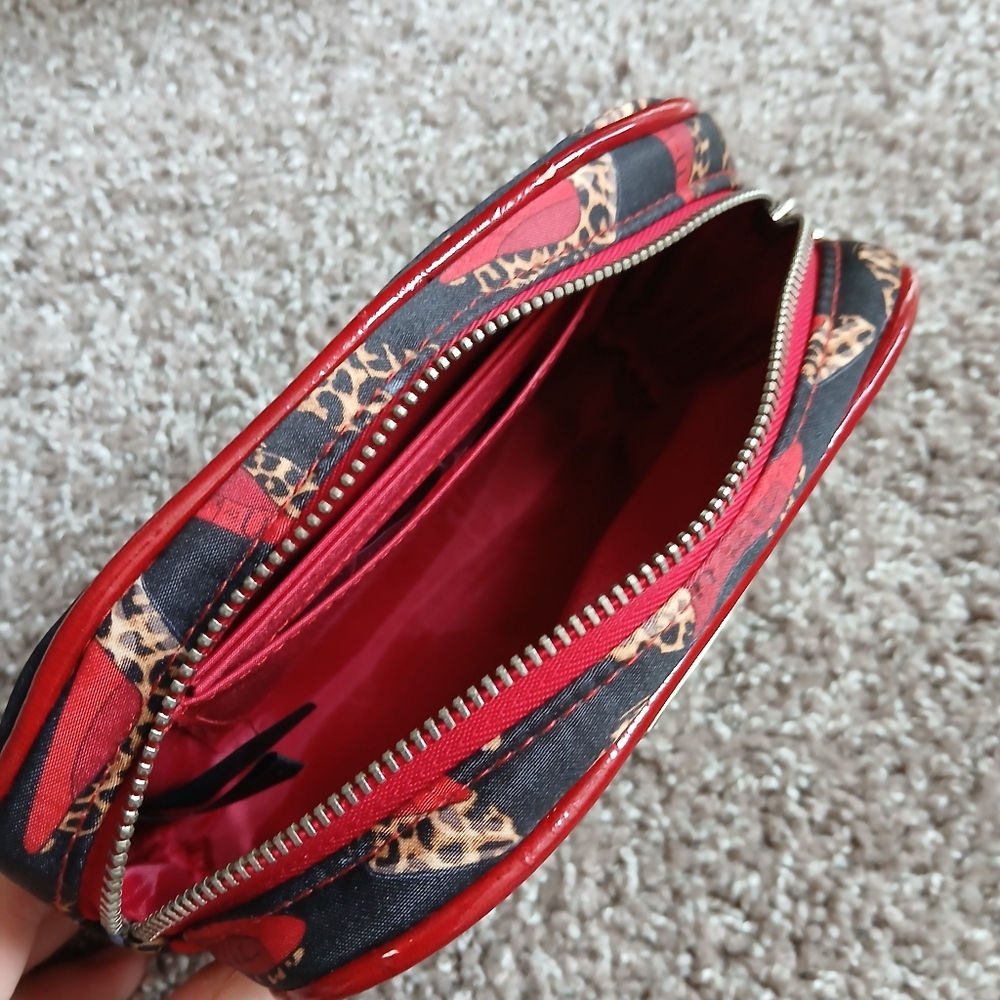 🎀Nicole Miller Glam Leopard Heel Print Cosmetic Pouch | Red Satin Interior - Picture 7 of 8